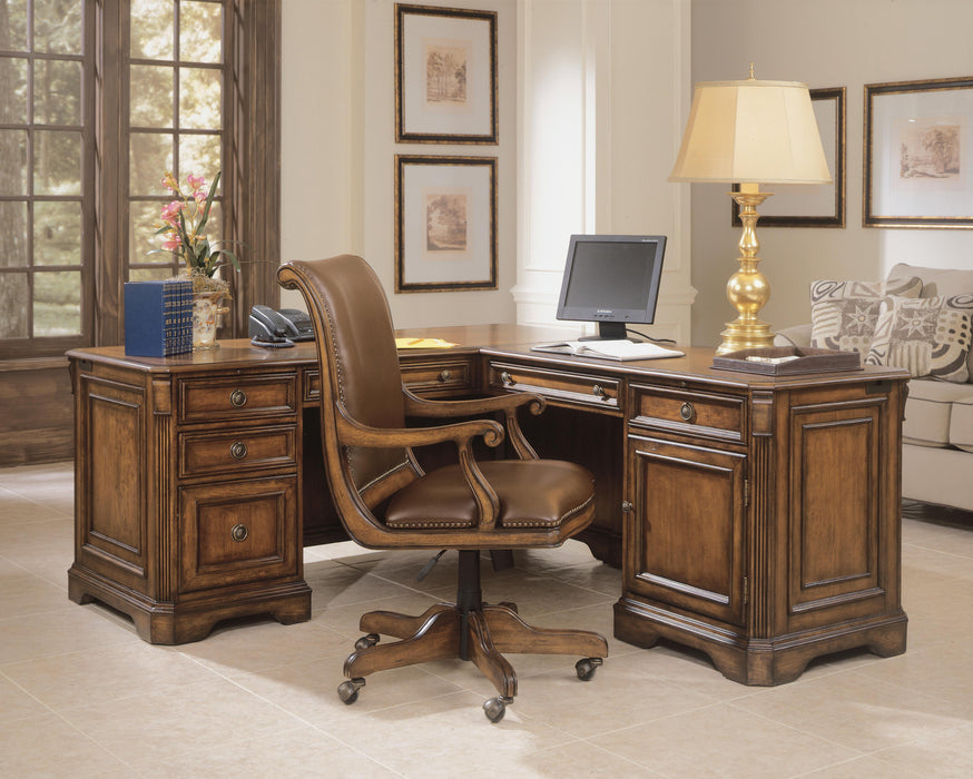 Brookhaven Executive L Right Return