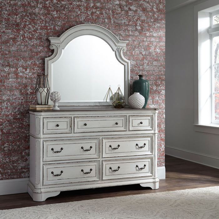Magnolia Manor Queen Uph Sleigh Bed, Dresser & Mirror, Chest