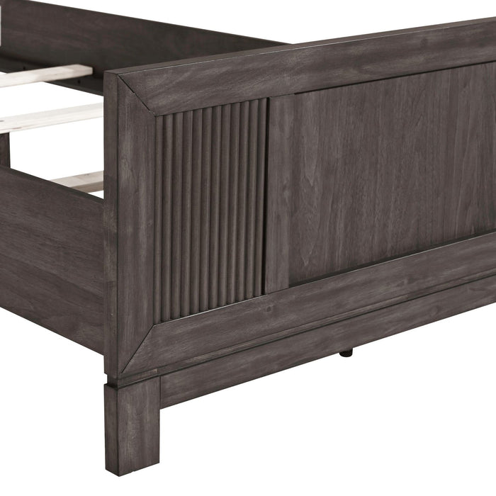 Modern Edge Panel Footboard image