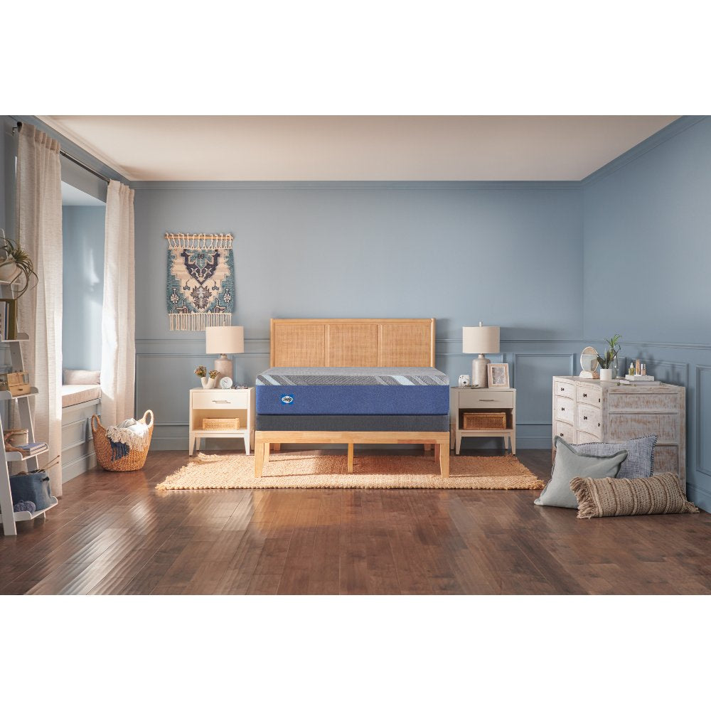 Split Cathedral Oak Veneers and Poly Laminate Covered Hardwoods