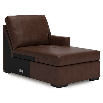 McDowlan Sectional with Chaise - J. Patrick’s Furniture (Pooler, GA)