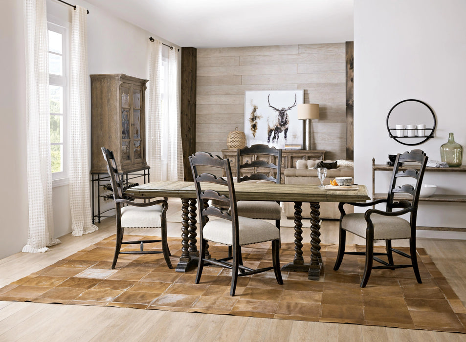La Grange 60in Friendship Table w/2-12in Leaves