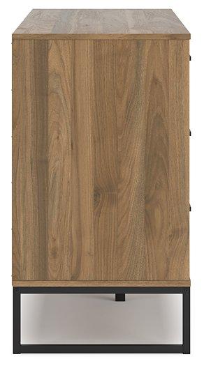 Deanlow Bedroom Package - J. Patrick’s Furniture (Pooler, GA)