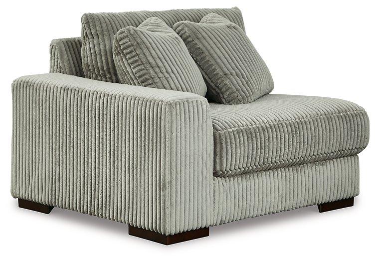 Lindyn Sectional with Chaise - J. Patrick’s Furniture (Pooler, GA)