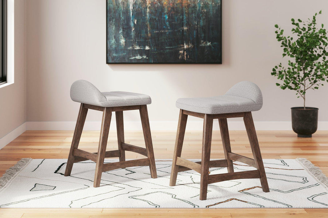 Lyncott Dining Room Set - J. Patrick’s Furniture (Pooler, GA)