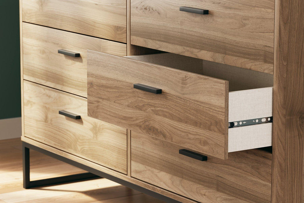 Deanlow Bedroom Package - J. Patrick’s Furniture (Pooler, GA)