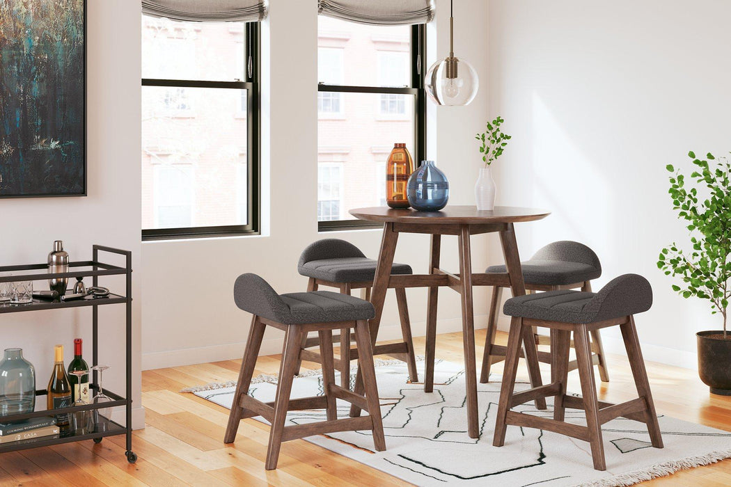 Lyncott Dining Room Set - J. Patrick’s Furniture (Pooler, GA)