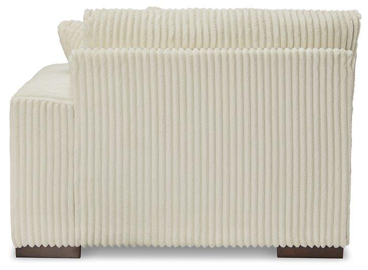 Lindyn Sectional with Chaise - J. Patrick’s Furniture (Pooler, GA)