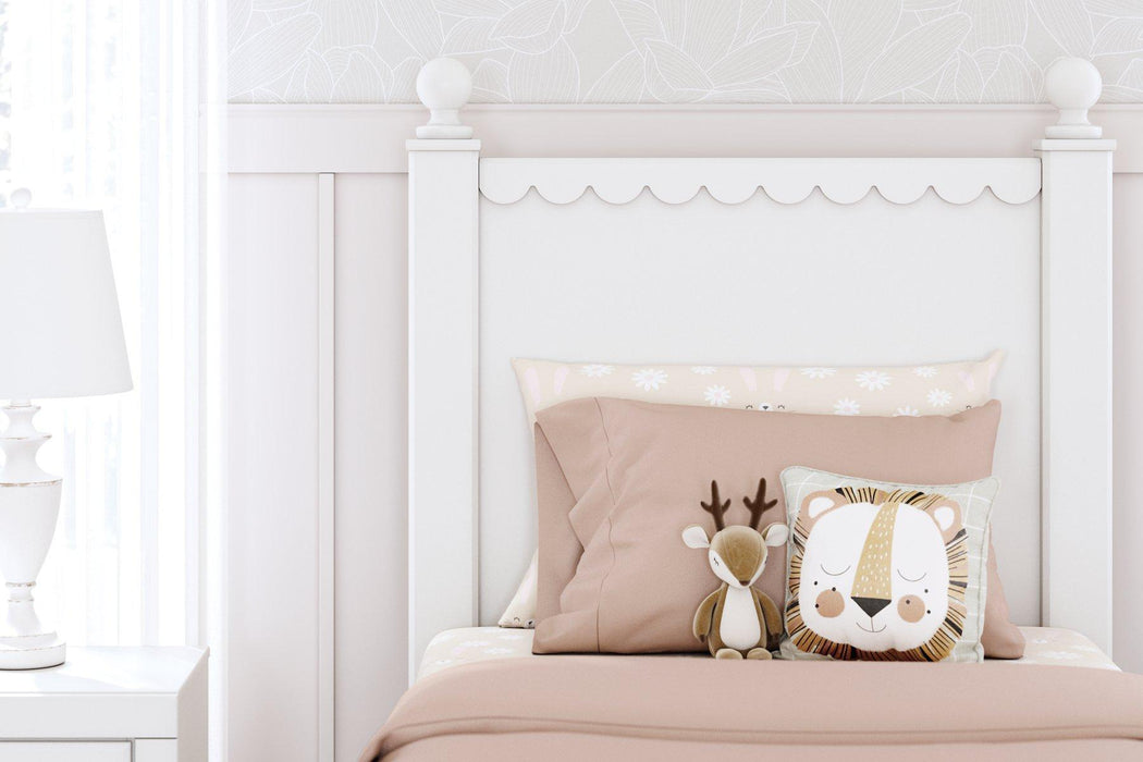 Mollviney Bedroom Set - J. Patrick’s Furniture (Pooler, GA)