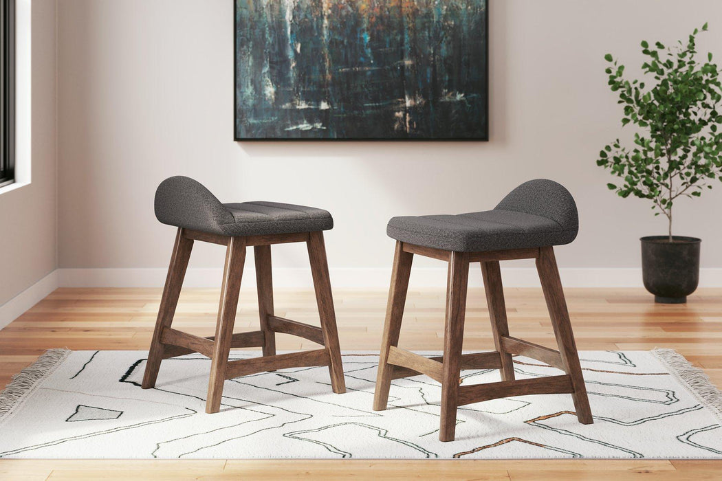 Lyncott Dining Room Set - J. Patrick’s Furniture (Pooler, GA)