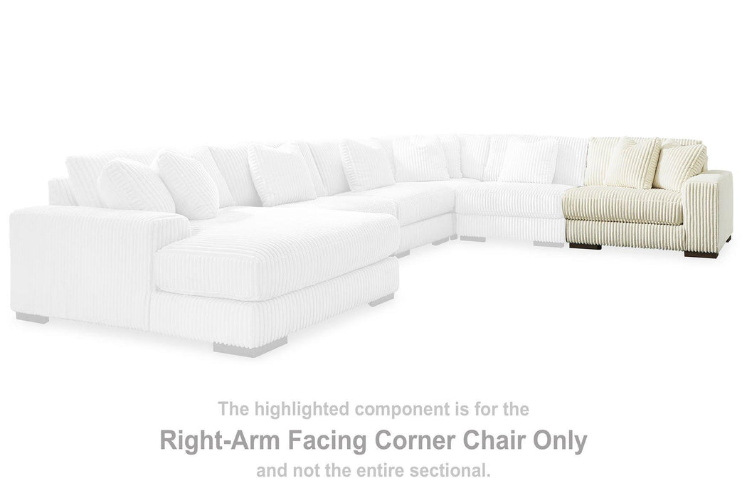 Lindyn Sectional with Chaise - J. Patrick’s Furniture (Pooler, GA)