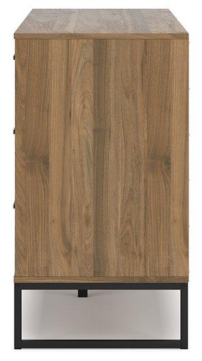 Deanlow Bedroom Package - J. Patrick’s Furniture (Pooler, GA)