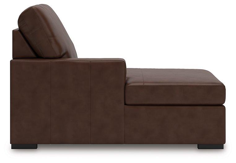 McDowlan Sectional with Chaise - J. Patrick’s Furniture (Pooler, GA)