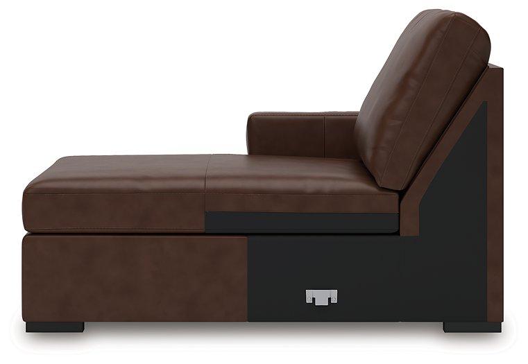 McDowlan Sectional with Chaise - J. Patrick’s Furniture (Pooler, GA)