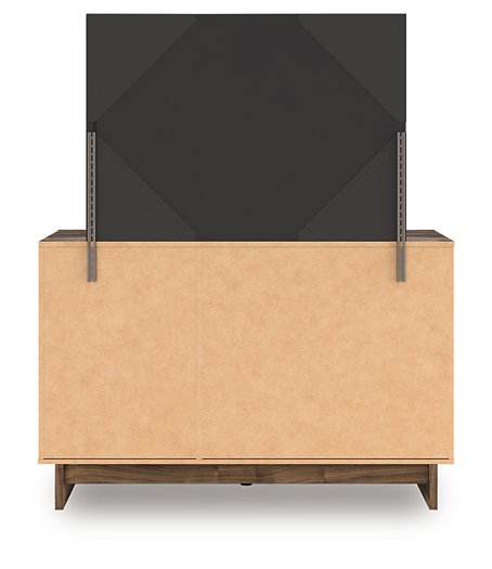 Chirason Dresser and Mirror - J. Patrick’s Furniture (Pooler, GA)
