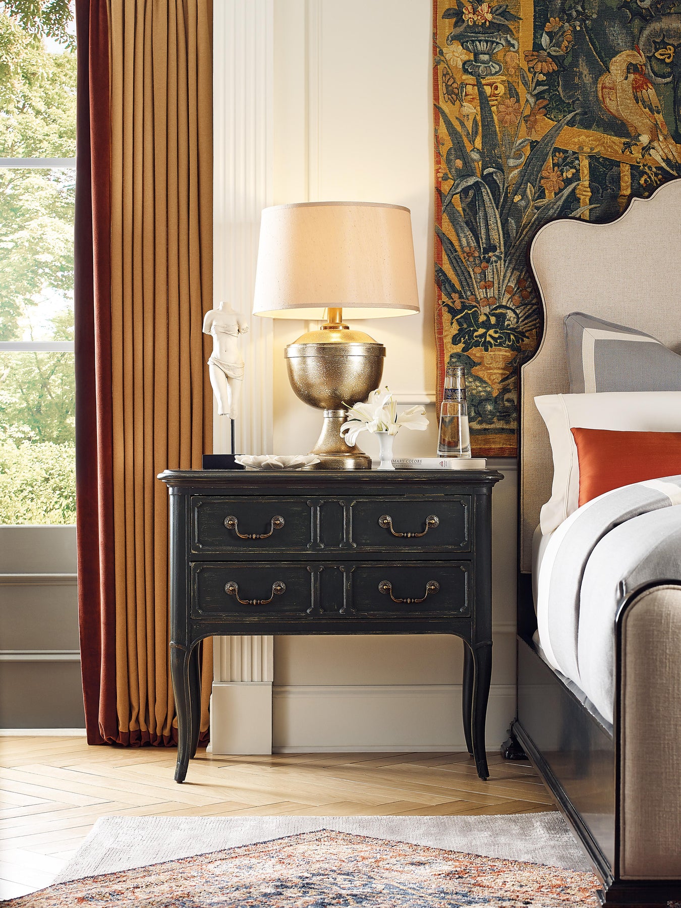 Cherry Veneers with Solid-Wood Edge Top