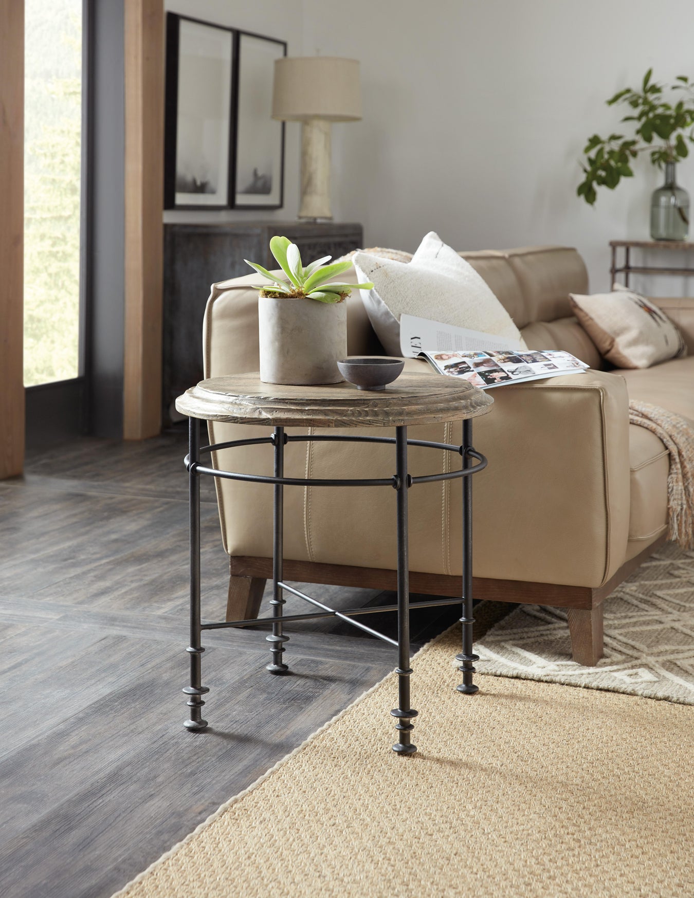 Oak Veneers with Metal